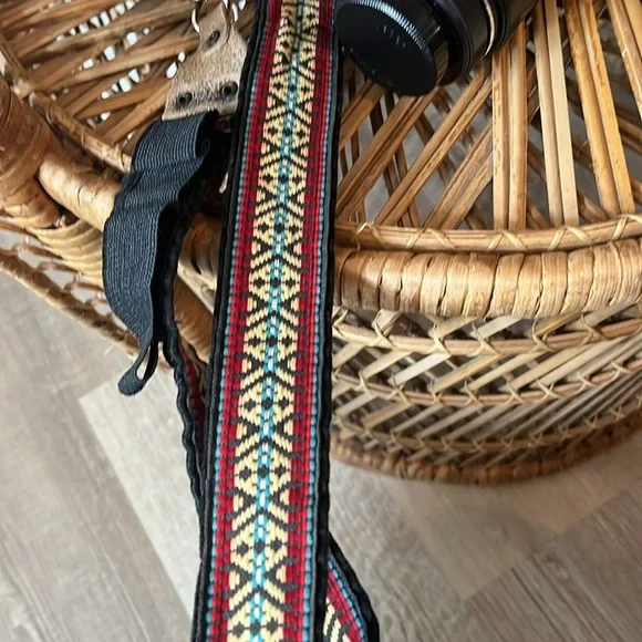 Vintage camera and lens - Picture 7 of 9